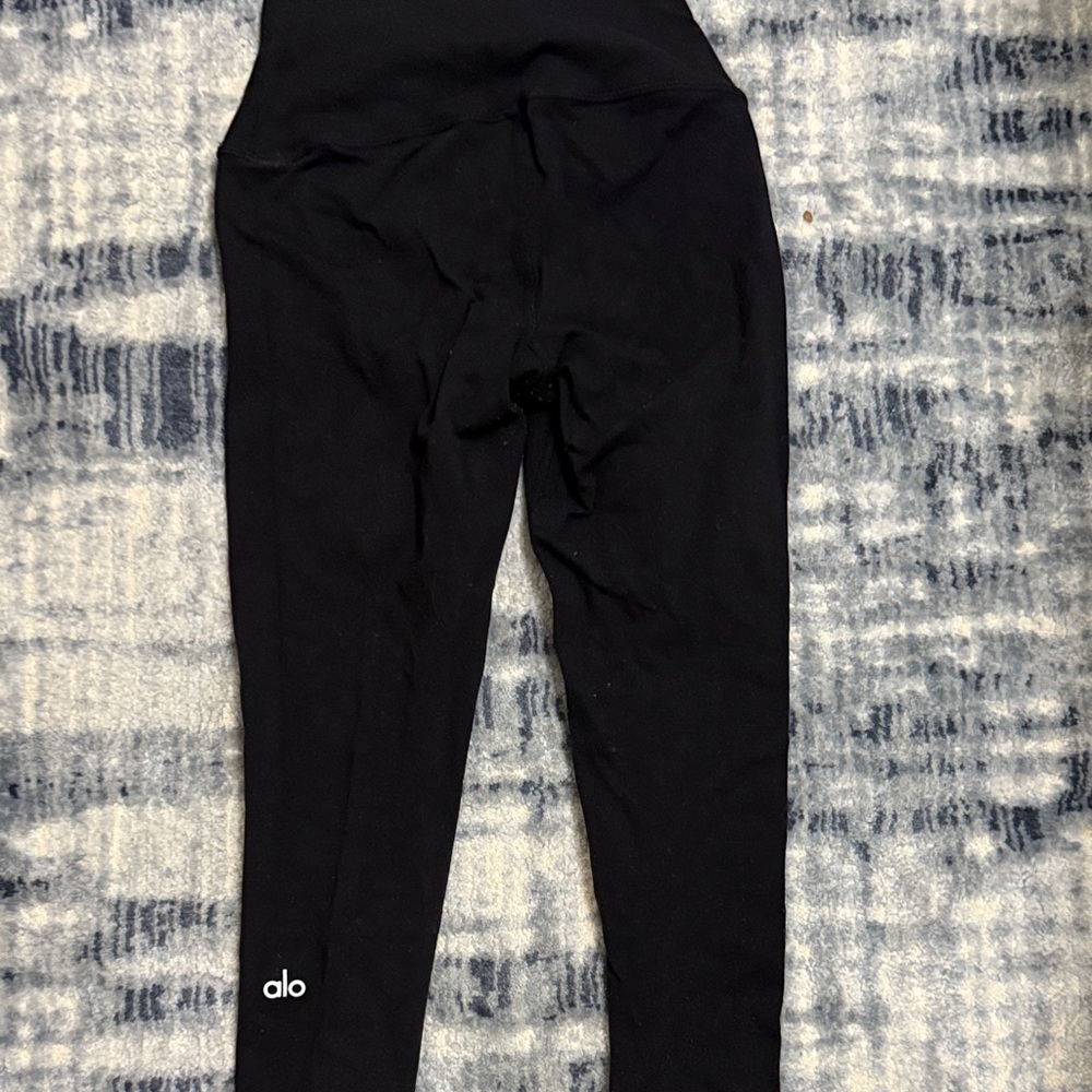 ALO Yoga Women’s Black Leggings